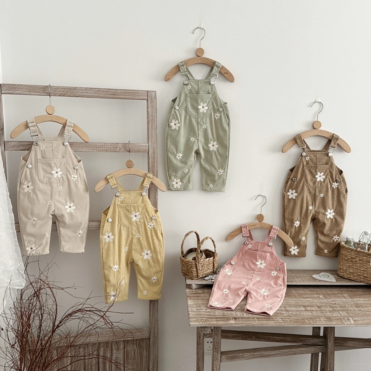 Embroidery Apron - Korean-style Baby Boys Girls Jumpsuits Daisy