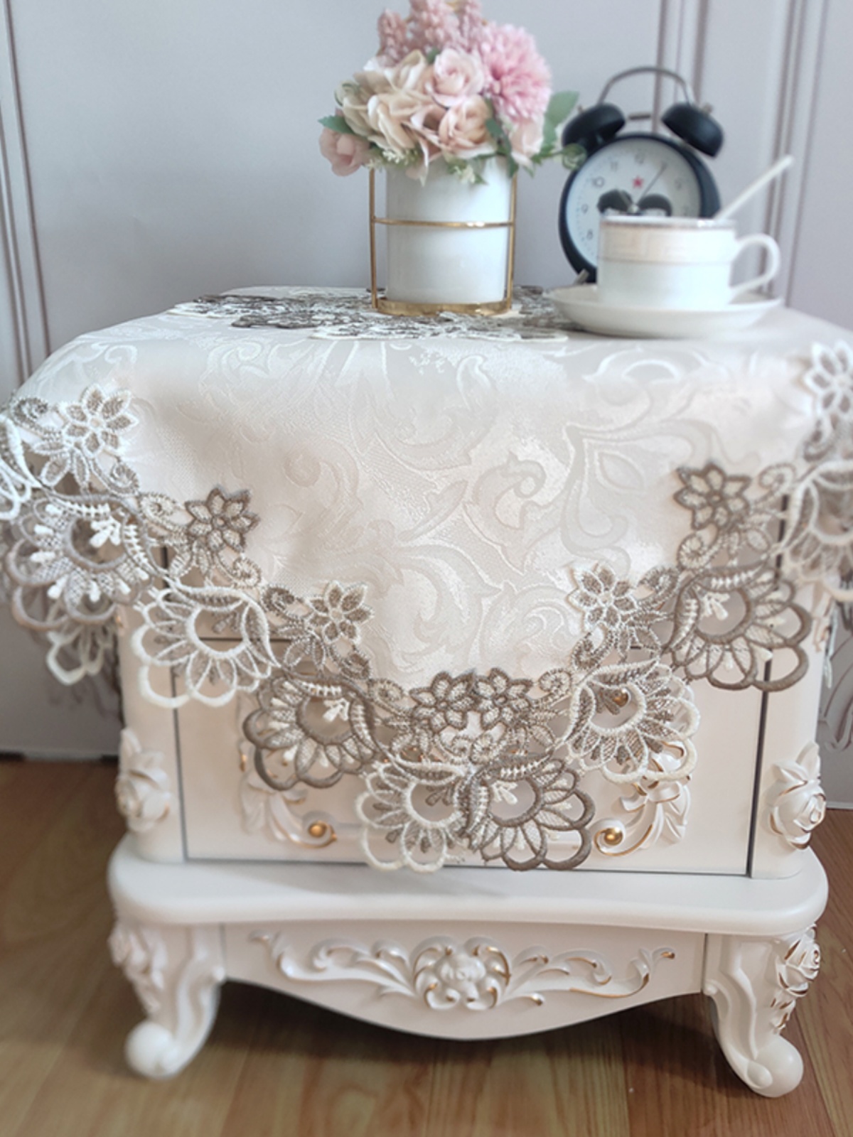 European Sle Bede Table Cover  - Embroidery Cloth ulasan dan harga