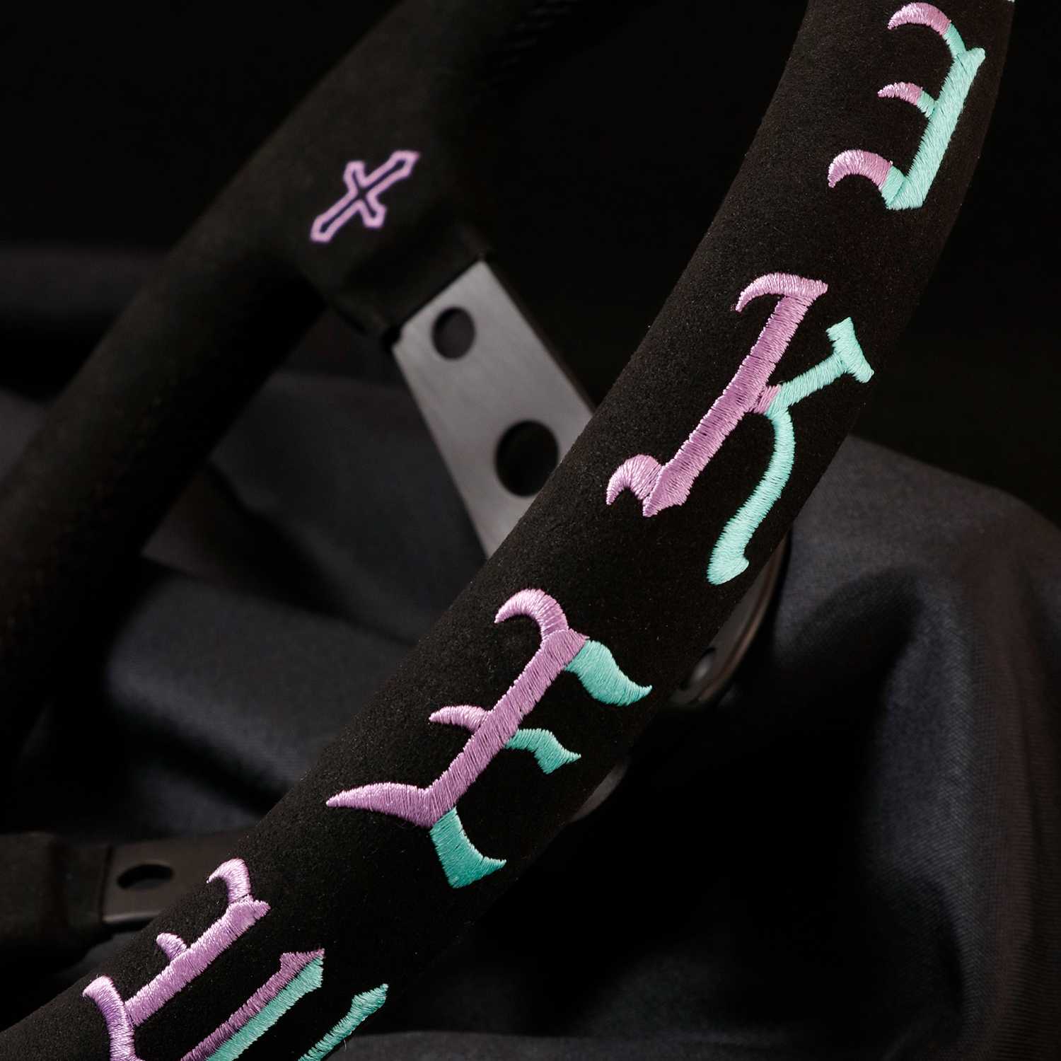 LW 320mm Pablo Edition Embroid - Embroidery Hub ulasan dan harga
